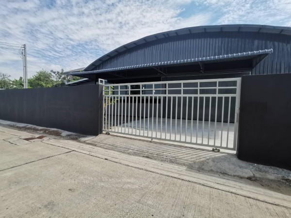 ให้เช่าโกดังโรงานสร้างใหม่พร้อมสำนักงาน ขนาด 440 ตรม. บริเวณถนนหทัยราษฏร์ คลองสามวา