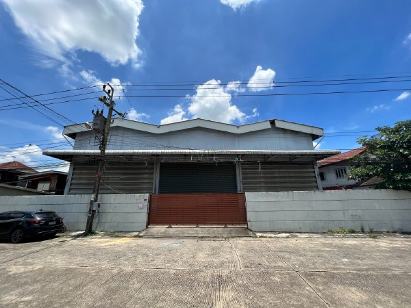 ให้เช่าโกดังคลังเก็บสินค้าและสำนักงาน 2 ช้้น ตกแต่งอย่างดี บริเวณถนนรามคำแหง เขตมีนบุรี กรุงเทพฯ.พื้นที่ทั้งหมดขนาด 1,200 ตรม.
