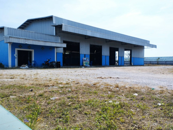 โรงงาน โกดัง Work Shop ให้เช่า ขนาด 2 ไร่ ตัวอาคารมีพื้นที่ใช้สอย 700 ตรม มีเครนขนาด 3 ตัน บ้านฉาง ระยอง