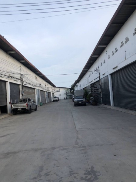 ให้เช่าโกดังโรงงานพร้อมออฟฟิศ ขนาด 756 ตรม.  บริเวณแสมดำ บางขุนเทียน  ใกล้ถนนพระราม 2 ทางด่วนบางนา