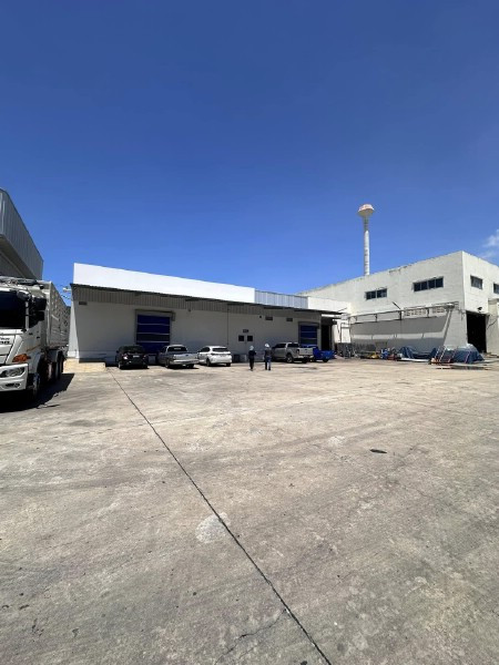  ให้เช่าโรงงานมาตรฐาน GMP อย.ห้องปลอดเชื้อ พื้นที่ใช้สอย 600 ตรม. อยู่ในนิคมสินสาคร ตำบลโคกขาม อำเภอเมืองสมุทรสาคร สามารถผลิตยา เครื่องสำอาง อาหาร ได้ พื้นที่สีม่วง สามารถขอ รง.4 ได้
