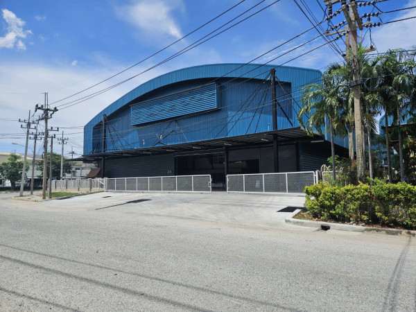 คลังสินค้าเขตฟรีโซน โรงงานเขตฟรีโซน ให้เช่าขนาดพื้นที่ใช้สอย 6000 ตรม แหลมฉบัง ขลบุรี