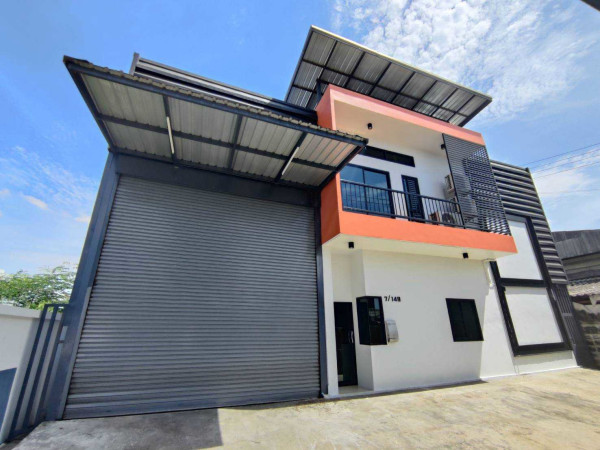 ให้เช่าอาคารสำนักงานพร้อมโกดัง ขนาด 400 ตรม ทำเลย่านลาดสวาย ลำลูกกา ปทุมธานี