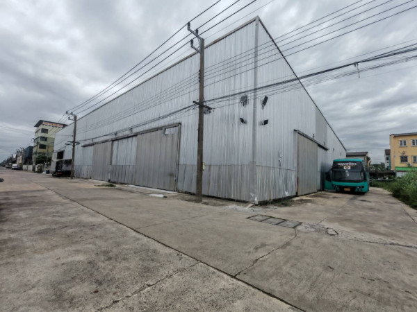 โกดัง โรงงาน ให้เช่าขนาด 600-1,200 ตรม  ย่านลาดสวาย ลำลูกกา ปทุมธานี