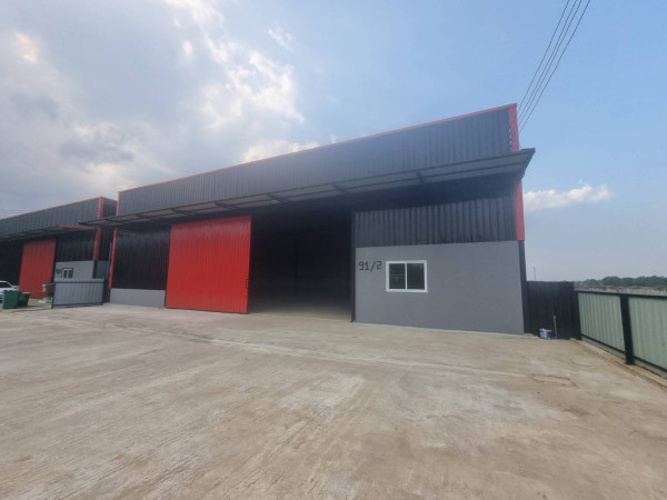 ให้เช่าโกดังพร้อมออฟฟิศย่านนิมิตรใหม่ ขนาด 240 300 ตรม. ย่านซอยวัดสุขใจ แขวงทรายกองดินใต้ คลองสามวา