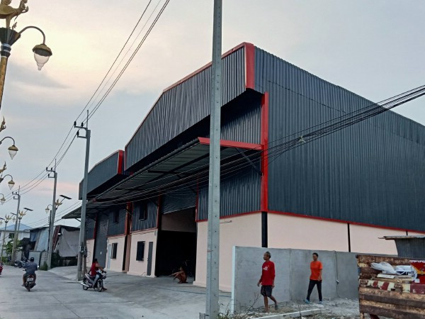 ให้เช่าโรงงานโกดังพร้อมออฟฟิศสร้างใหม่ย่านลาดกระบัง พื้นที่ใช้สอย 300 ตรม. พิกัดซอยลาดกระบัง 14/1 ตำบลราชาเทวะ อำเภอบางพลี สมุทรปราการ ใกล้มอเตอร์เวย้ สนามบินสุวรรณภูมิ บางพลี สมุทรปราการ | ทรัพย์ เซ็นเตอร์ Zubcenter